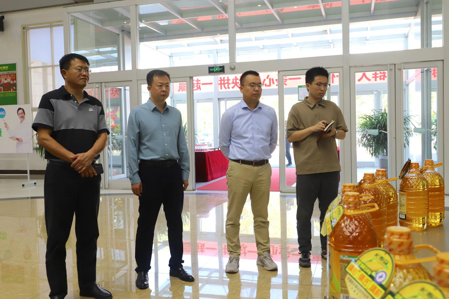 山東鄉(xiāng)村振興研究院、山東電視臺(tái)來(lái)山東三星集團(tuán)調(diào)研