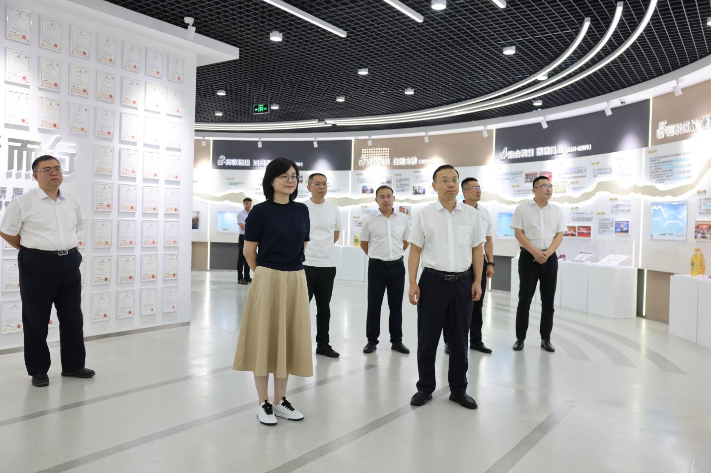 郵儲銀行濱州分行黨委書記、行長梁騫一行來山東三星集團(tuán)走訪調(diào)研