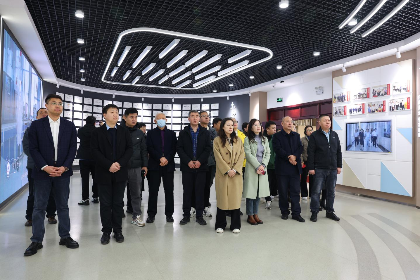 周村經(jīng)濟開發(fā)區(qū)基層黨組織來山東三星集團參觀學習