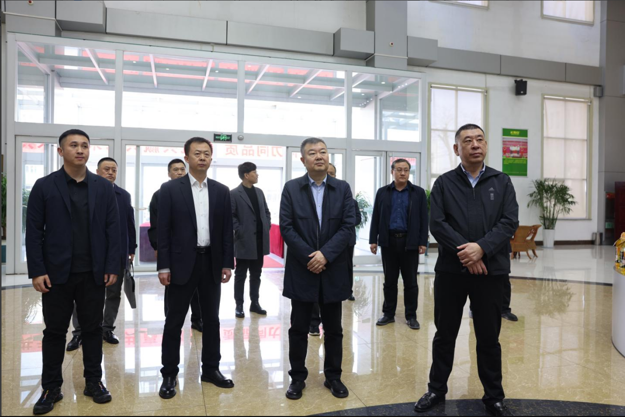 遼寧省營(yíng)口市發(fā)展和改革委一行來山東三星集團(tuán)參觀考察