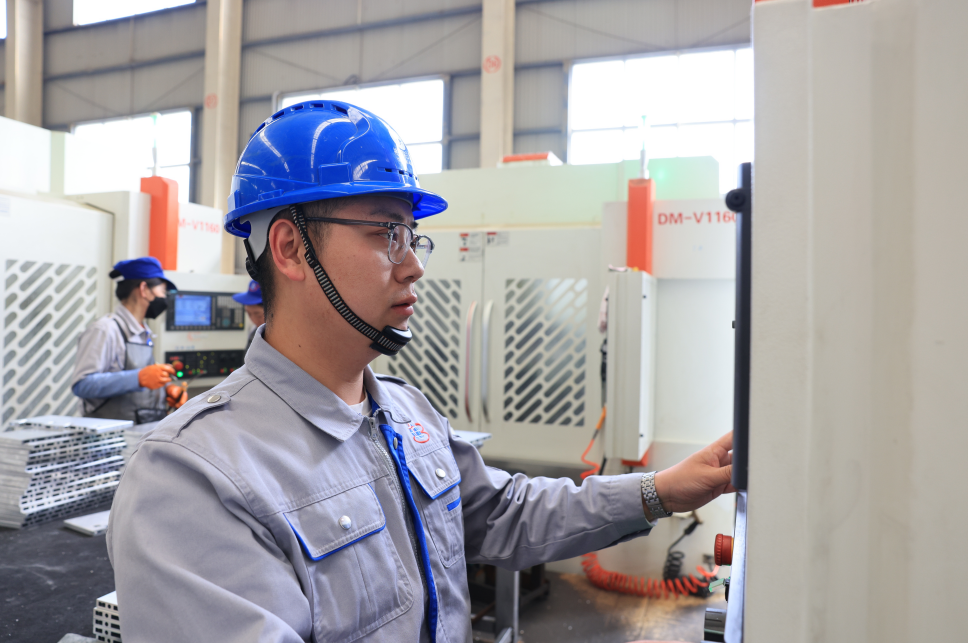 【工匠精神】卜建磊:在裕航熔爐中淬煉青春本色