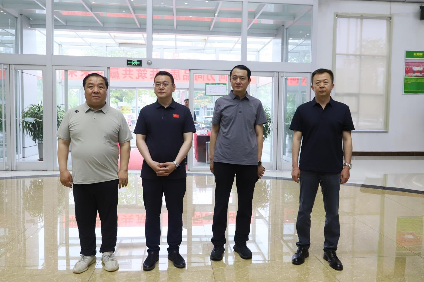 黑龍江省勃利縣考察組來山東三星集團參觀考察