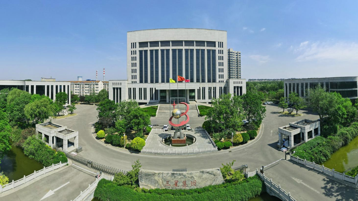 連續(xù)登榜再突破!山東三星集團(tuán)2025山東民企雙百強(qiáng)榮譽(yù)加冕